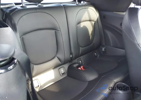 2018 Mini Convertible Cooper S z USA, uszkodzony, nr VIN WMWWG9C53J3E38352